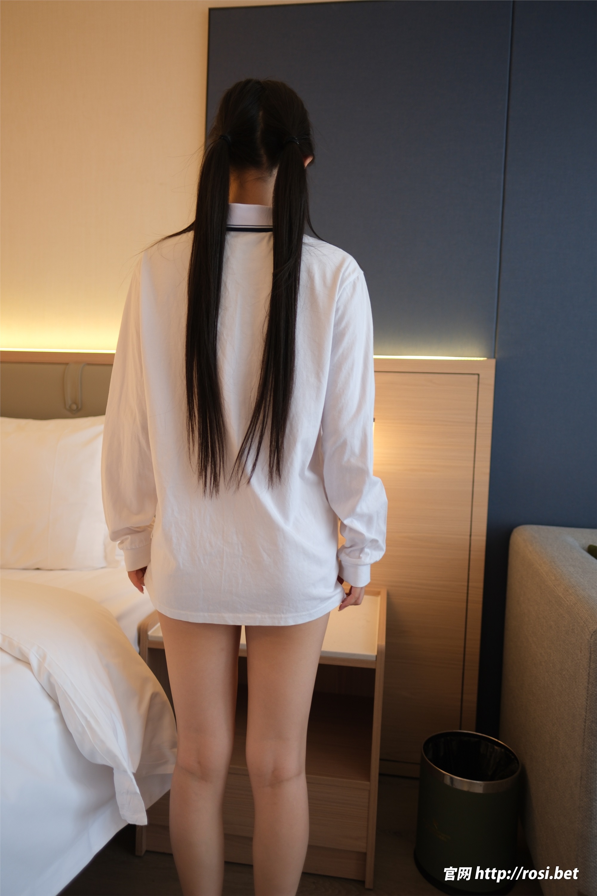 ROSI写真 2025.12.02 NO.5111